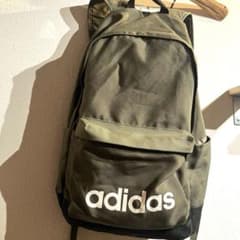 adidas アディダス　バックパック リュック カーキのサムネイル