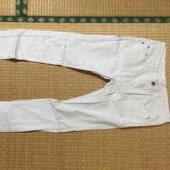 白スキニーのサムネイル