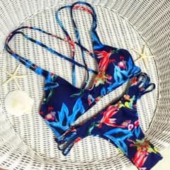 « ラス1 »Back Design Bikini お値下中!!!のサムネイル
