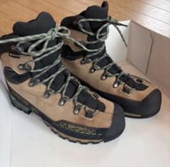 LA SPORTIVA 登山靴 トレッキングシューズ