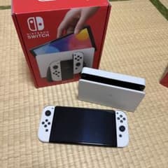 Nintendo Switch 有機ELモデル ホワイトのサムネイル