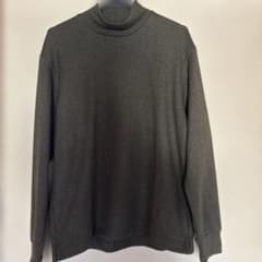 UNIQLO ダークグリーン　ハイネックスウェットMのサムネイル
