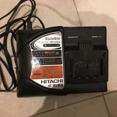 日立18vインパクト充電器のサムネイル