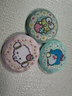 サンリオ 刺繍 缶バッジ 3個セットのサムネイル