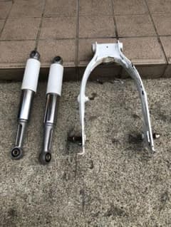 ホンダ　シャリー   純正　スイングアーム　&  リアサスのサムネイル