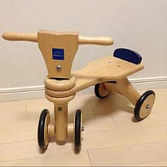 ボーネルンド 木製 四輪プッシュバイクのサムネイル