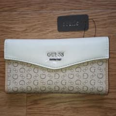 【新品・未使用】GUESS　長財布のサムネイル