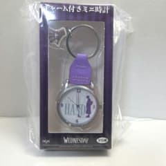 WEDNESDAY ウェンズデー チャーム付きミニ時計のサムネイル