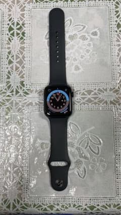 Apple Watch SE 第2世代 本体 44mmのサムネイル