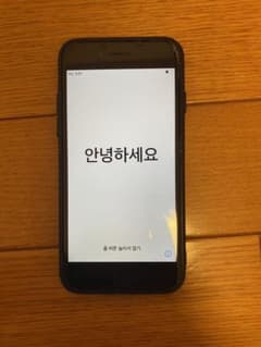 iPhone 8 Space Gray 64 GB auのサムネイル