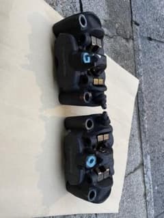 gsx-r1000 L1 純正モノブロックキャリパーのサムネイル