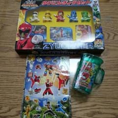 ジュウオウジャー指人形セットとシールとコップのサムネイル