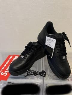 Supreme × Nike Air Force 1 Low "Black"のサムネイル