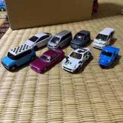 トミカ8台のサムネイル