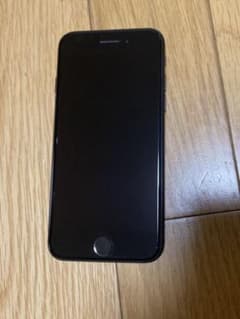 iPhone 7 Jet Black 128 GB SIMフリーのサムネイル