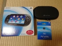 PlayStation®Vita クリスタル・ブラック 3G/Wi-Fiモデル…のサムネイル