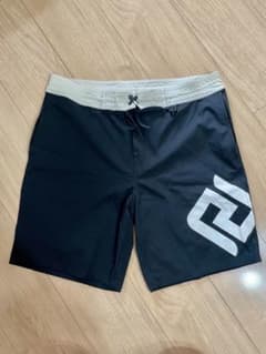 ぼー様専用　　レイドジャパンハーフパンツのサムネイル