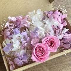 プリザ ブライダルピンクバラ 2輪 ピンクグラデ&白あじさい 白カスミ草