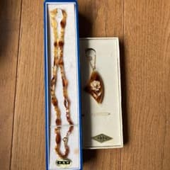 本鼈甲のネックレスになります　発送の際は、箱から出して発送しますのサムネイル