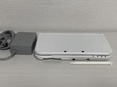 【動作良好品】任天堂 ニンテンドーnew3DS LL パールホワイトのサムネイル