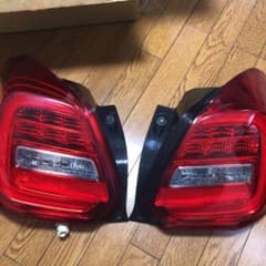 スイフト(zc83s) 純正テールランプのサムネイル