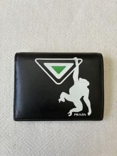 PRADA 二つ折り財布 ブラック モンキーモチーフ