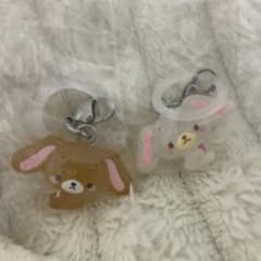 サンリオキャラクターズ ゆるっとめじるしアクセサリー　くろうさ しろうさのサムネイル