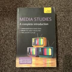 MEDIA STUDIES A complete introductionのサムネイル