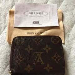 LOUIS VUITTON小銭入れのサムネイル