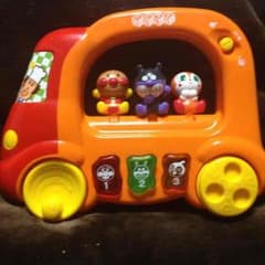 アンパンマン❤︎車型 音楽 おしゃべりのサムネイル
