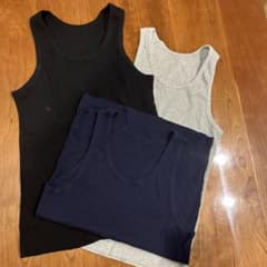 ユニクロタンクトップ　M〜L セットのサムネイル
