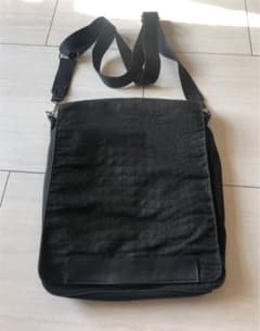 ゴルチエ　ショルダーバッグ　黒　型押し　2way   ゴルチェのサムネイル