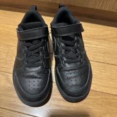 19センチ　数回使用美品　ブラックNIKEのサムネイル
