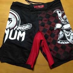 75様専用。ベノム（VENOM）パンツ２着のサムネイル