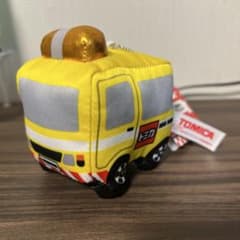 トミカ　はたらくくるまのキラキラマスコット