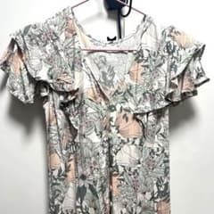 【美品】フラワーフリルワンピースのサムネイル