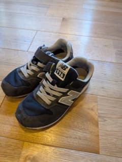 New Balance 996 ネイビー/グレー キッズスニーカー 19センチのサムネイル