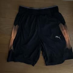 きゆ 様専用PUMAハーフパンツのサムネイル