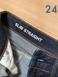 【まきこ様】無印良品　スリムストレート　デニム　24のサムネイル