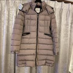 MONCLER ベージュ ダウンジャケット フード付きのサムネイル