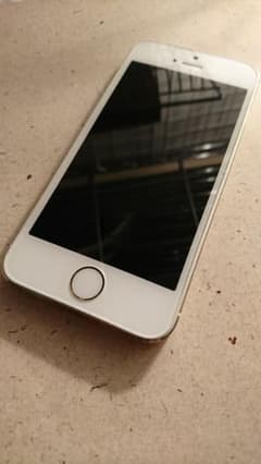 (早い者勝ち値下げ！) iPhone 5sのサムネイル