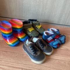 ※まやや様専用※子供靴のサムネイル