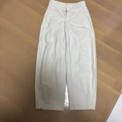 ユニクロ ジャージーバレルレッグパンツ Sサイズ 白 オフホワイトのサムネイル