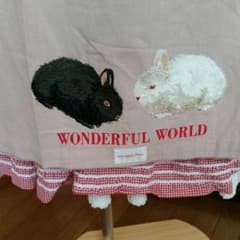 ワンダフルワールド♪白黒うさぎシリーズ♪ピンクエプロのサムネイル