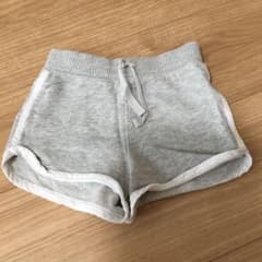 ショートパンツのサムネイル