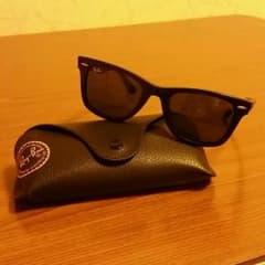 Ray-Banサングラスのサムネイル