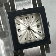 新品電池 稼働】GUCCI 7900P スクエア シルバー文字盤 ギョーシェ