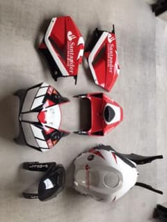 CBR600RR PC40 後期カウルセット　シングルシートカウル付のサムネイル