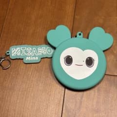 TWICE ミナ ミブリー 缶バッジ キーホルダー - メルカリ