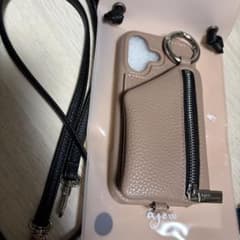ajew iPhone17ケース ピンクベージュ ストラップ/カードケース付き